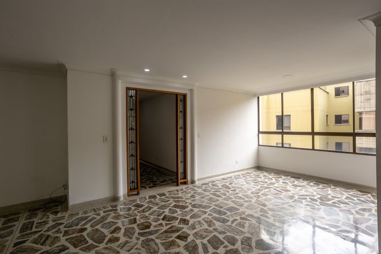 Apartamento de 3 alcobas en venta en San Lucas, Medellín, 140 m² · foto 3 de 23