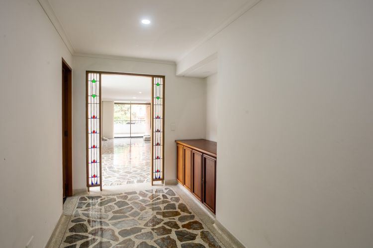 Apartamento de 3 alcobas en venta en San Lucas, Medellín, 140 m² · foto 14 de 23