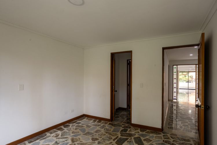 Apartamento de 3 alcobas en venta en San Lucas, Medellín, 140 m² · foto 16 de 23