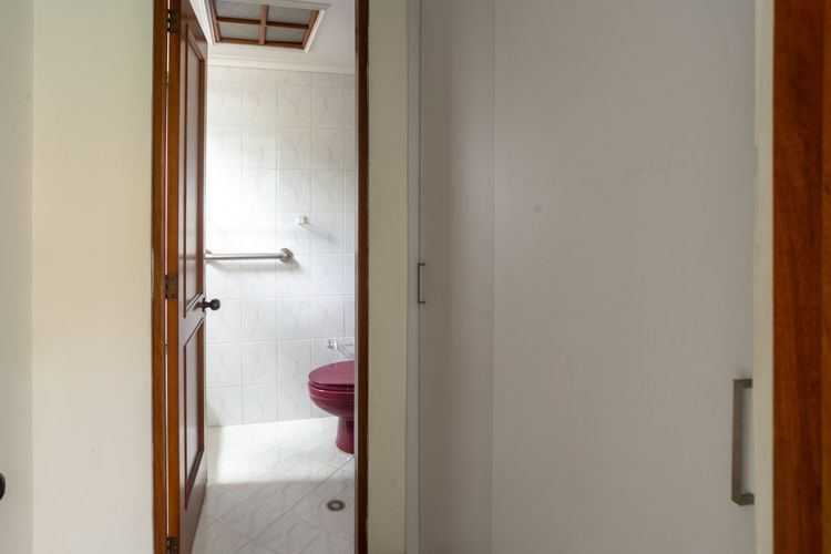 Apartamento de 3 alcobas en venta en San Lucas, Medellín, 140 m² · foto 17 de 23