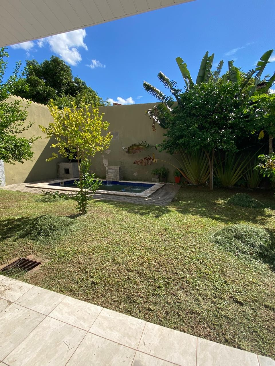 Casa Comercial en Alquiler en Barrio Santa María: ¡Potencial para su Negocio! — foto 3