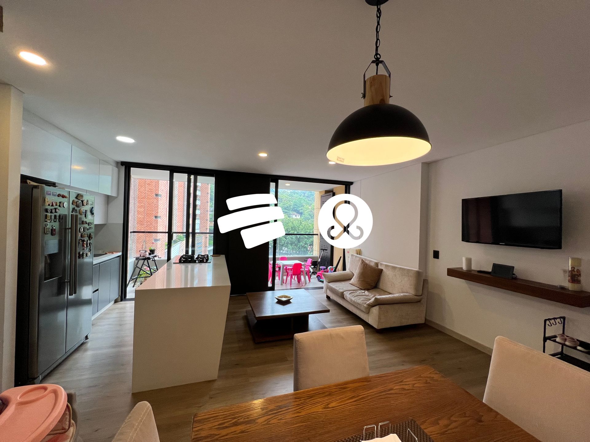 Apartamento en venta en Loma Del Esmeraldal, Envigado · foto 2 de 24