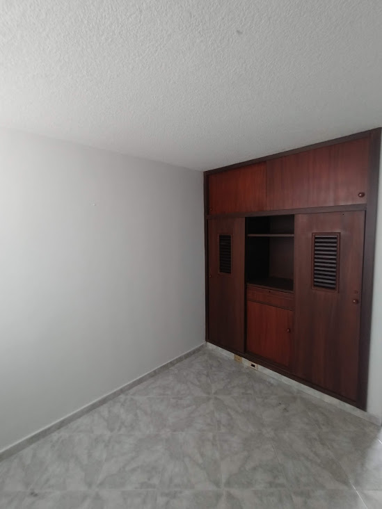 Apartamento en venta en Primero De Mayo, Cali · foto 10 de 14