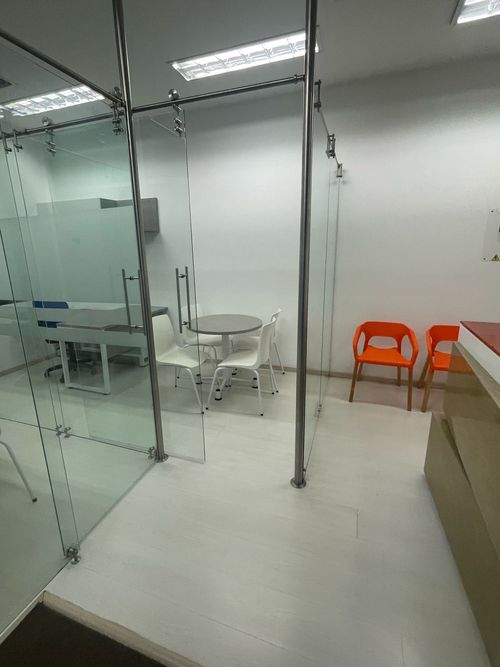 Oficina en arriendo en Unicentro Cali, Cali, 26 m² · foto 17 de 18