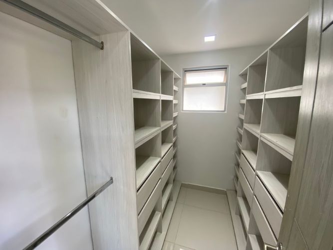 Casa de 3 alcobas en arriendo en El Tesoro, Medellín, 278 m² · foto 12 de 24