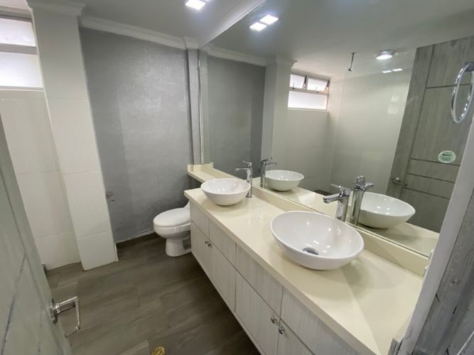 Casa de 3 alcobas en arriendo en El Tesoro, Medellín, 278 m² · foto 20 de 24