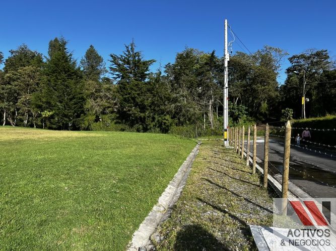 Lote en venta en Las Palmas, Envigado, 2612 m² · foto 13 de 24