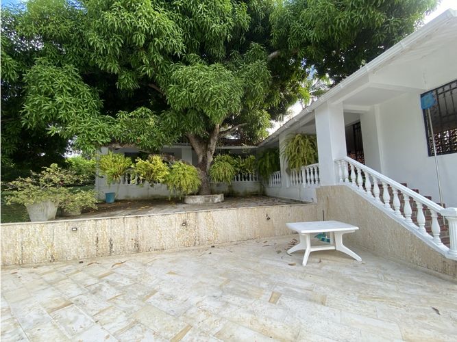 Casa de 4 alcobas en venta en Ricaurte, 300 m² · foto 11 de 18