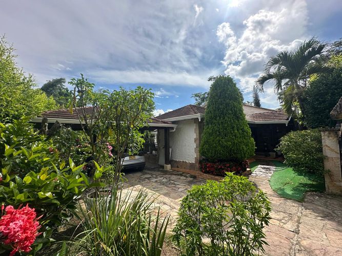 Casa de 4 alcobas en venta en Terrazas De Menzuli, Piedecuesta, 702 m² · foto 2 de 20