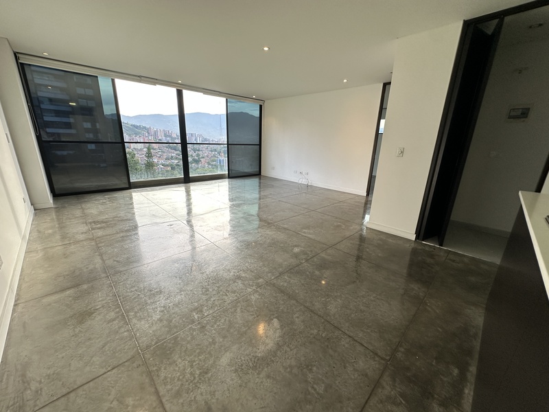 Apartaestudio en Arriendo en Loma de las brujas, Envigado en Camino Verde