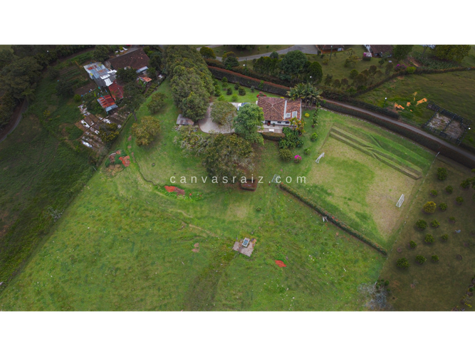 Finca en venta en La Laja, Rionegro, 166 m² · foto 2 de 19