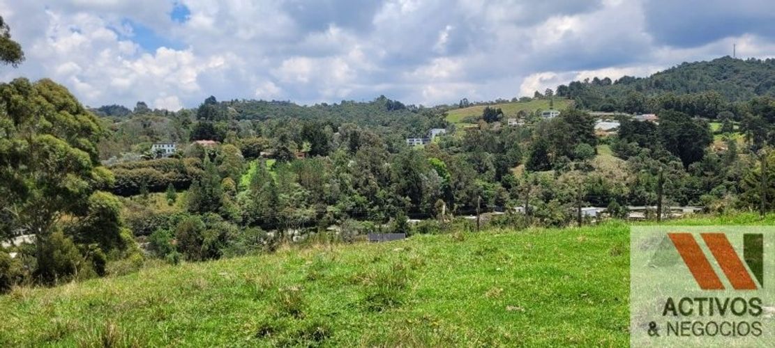 Lote en venta en Las Palmas, Envigado, 10000 m² · foto 2 de 3