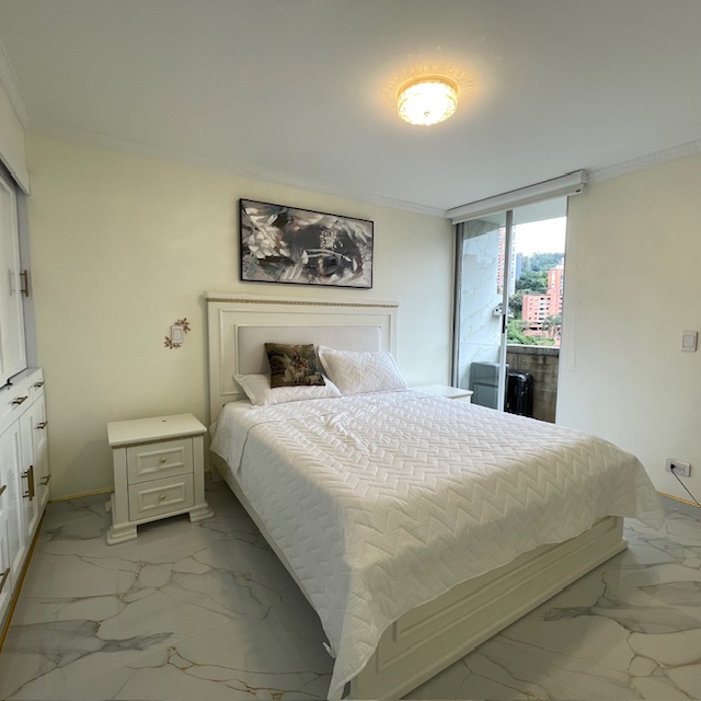 Apartamento en venta en El Poblado, Medellín 2
