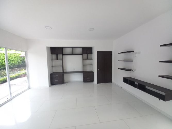 Casa de 5 alcobas en venta en Caminos Del Vergel, Ibagué, 838 m² · foto 8 de 24