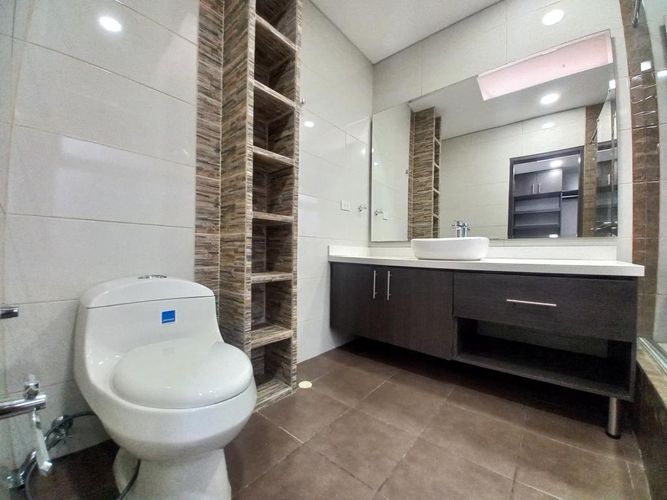 Casa de 5 alcobas en venta en Caminos Del Vergel, Ibagué, 838 m² · foto 13 de 24