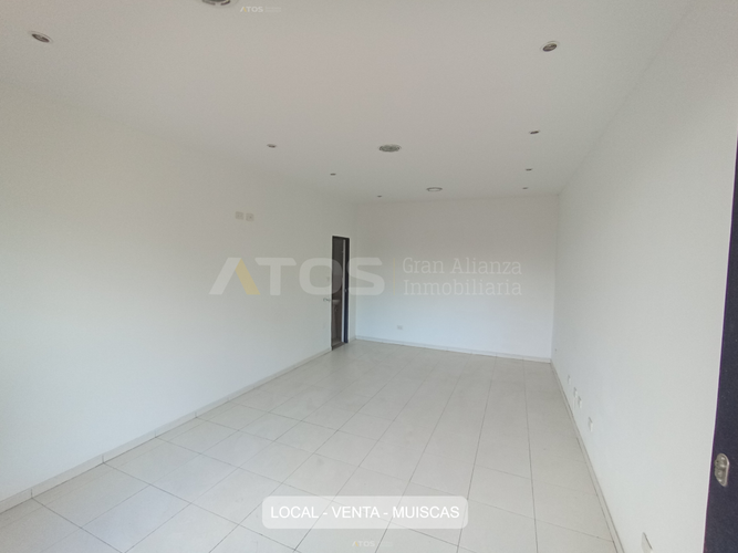 Local en venta en Asis, Tunja, 26 m² · foto 2 de 5