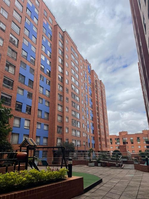 Apartamento de 3 alcobas en venta en El Recuerdo, Bogotá, 90 m² · foto 21 de 23