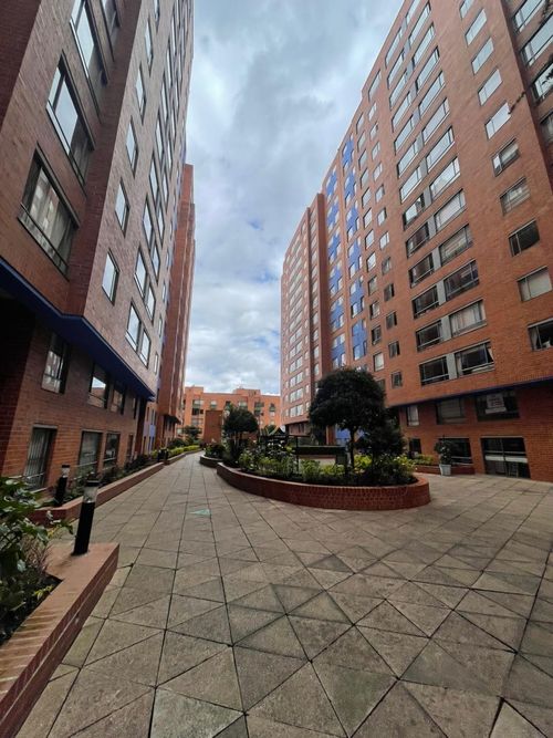 Apartamento de 3 alcobas en venta en El Recuerdo, Bogotá, 90 m² · foto 22 de 23