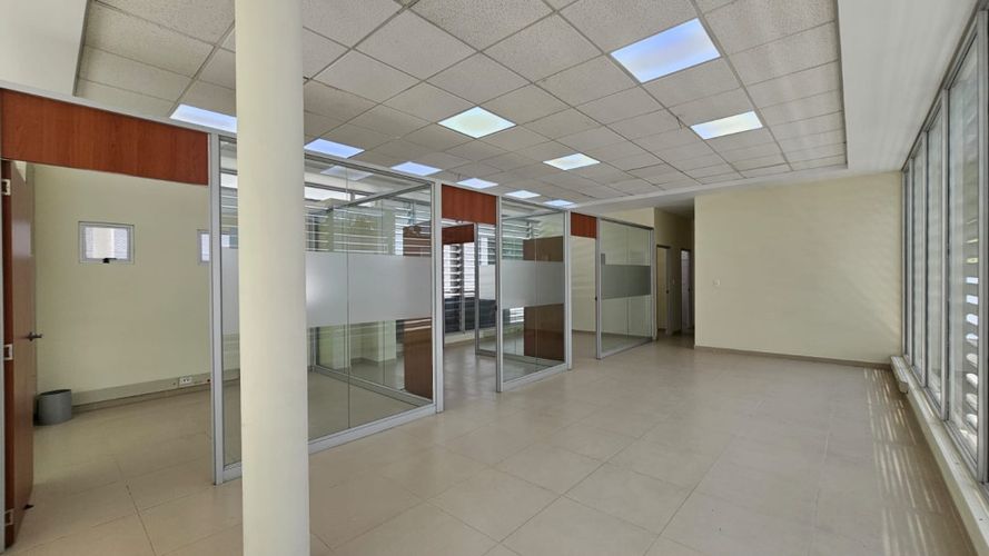 Local en arriendo en Ciudad Jardin, Cali, 270 m² · foto 14 de 24