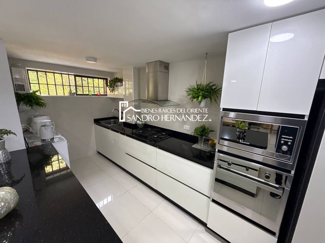 Apartamento de 3 alcobas en venta en Terrazas, Bucaramanga, 138 m² · foto 7 de 18