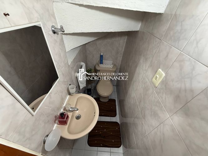 Casa de 3 alcobas en venta en Los Andes, Floridablanca, 124 m² · foto 3 de 18