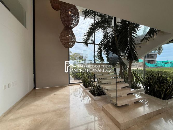 Casa de 4 alcobas en venta en Ruitoque Condominio, Floridablanca, 326 m² · foto 8 de 24