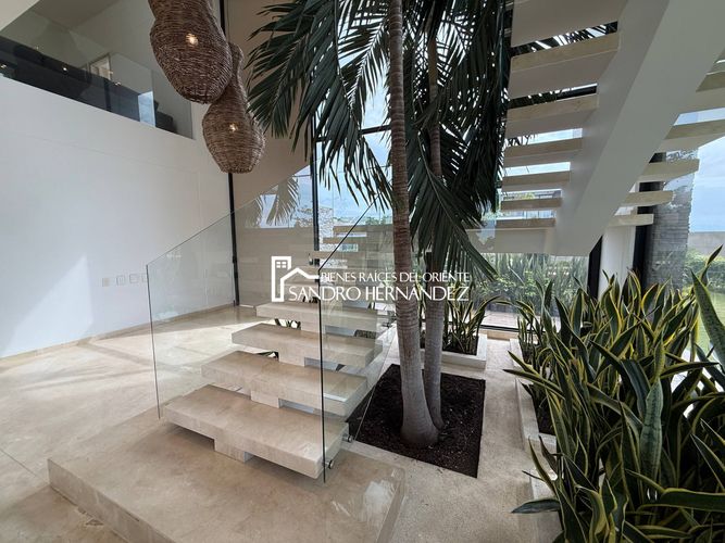 Casa de 4 alcobas en venta en Ruitoque Condominio, Floridablanca, 326 m² · foto 18 de 24