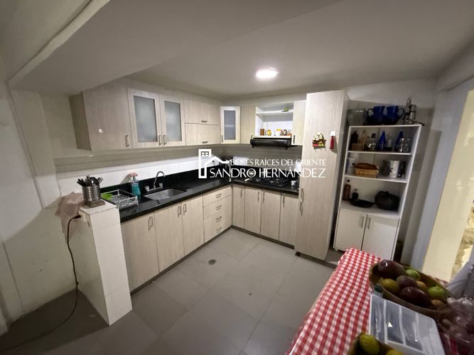 Casa de 4 alcobas en venta en Los Cedros, Bucaramanga, 193 m² · foto 17 de 24