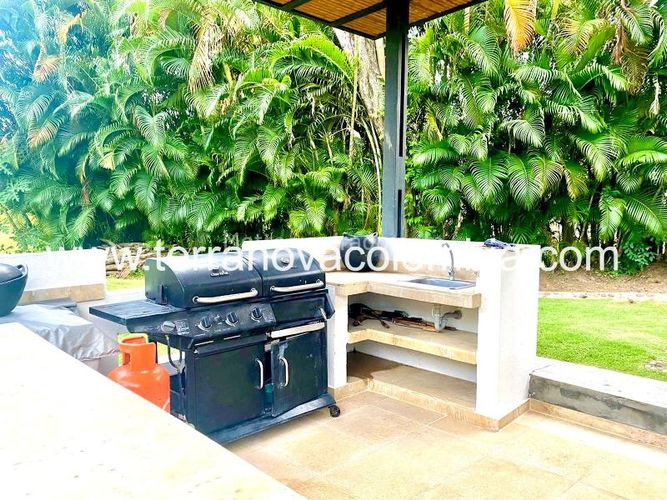 Casa de 4 alcobas en venta en Ricaurte, 1268 m² · foto 12 de 20