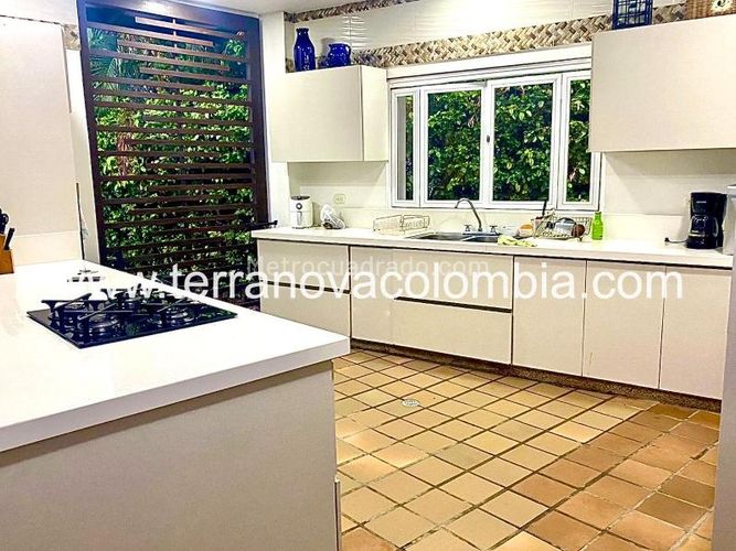 Casa de 4 alcobas en venta en Ricaurte, 1268 m² · foto 14 de 20