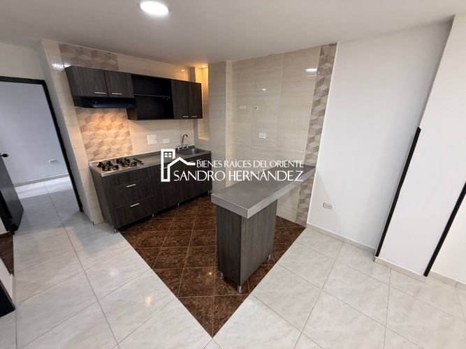 Apartamento de 4 alcobas en venta en La Argentina, Piedecuesta, 50 m² · foto 4 de 24