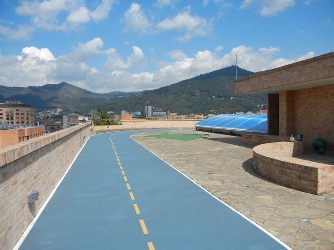 Apartamento de 2 alcobas en venta en Chico Norte, Bogotá, 70 m² · foto 6 de 24