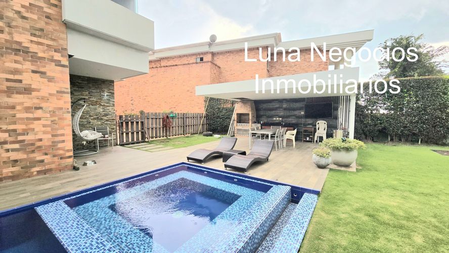 Casa de 5 alcobas en venta en Ruitoque Condominio, Floridablanca, 640 m² · foto 3 de 24