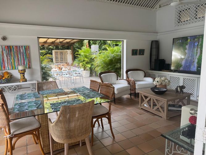 Casa de 5 alcobas en venta en Ricaurte, 1137 m² · foto 7 de 20