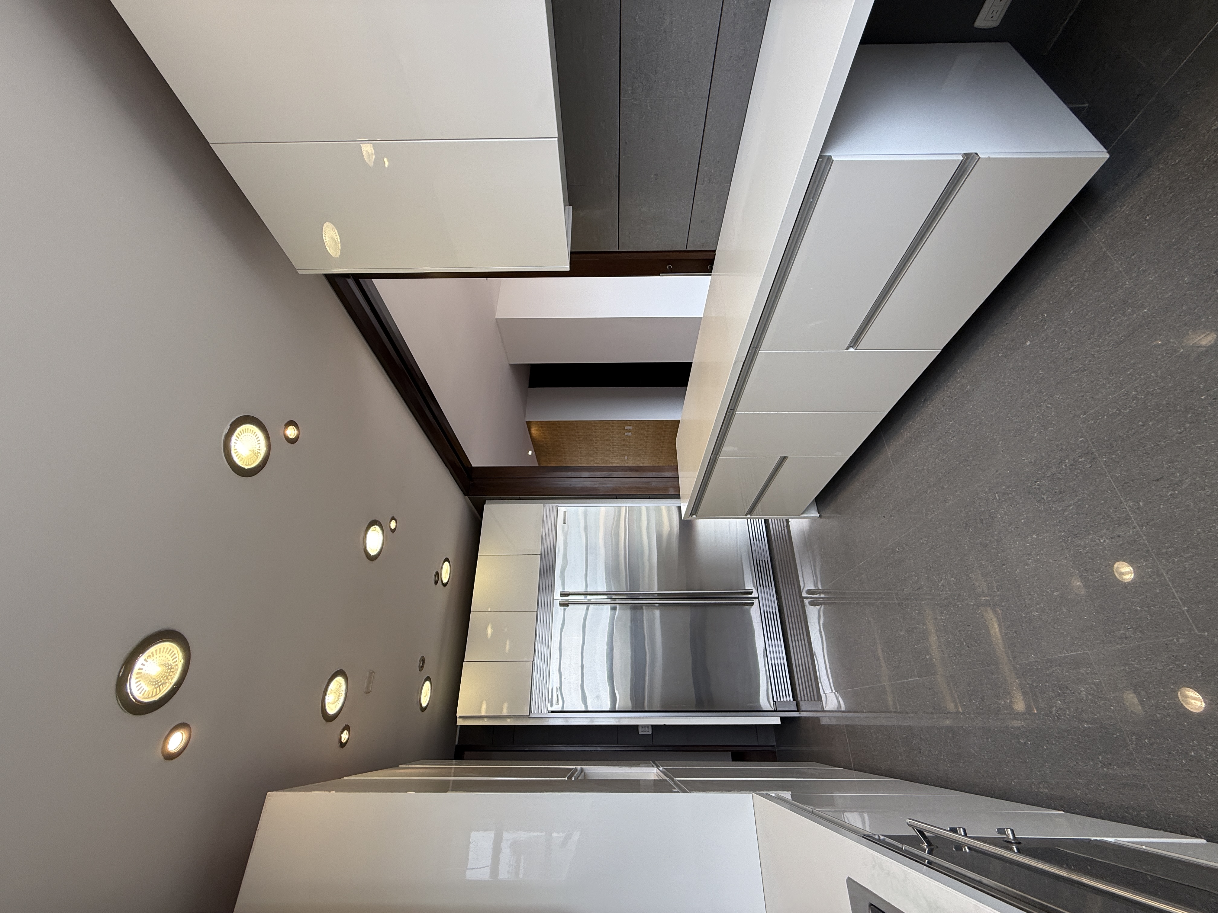 Apartamento en venta en Los Rosales, Bogotá · foto 2 de 19