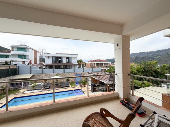 Casa de 6 alcobas en venta en Menzuly, Piedecuesta, 500 m² · foto 23 de 23
