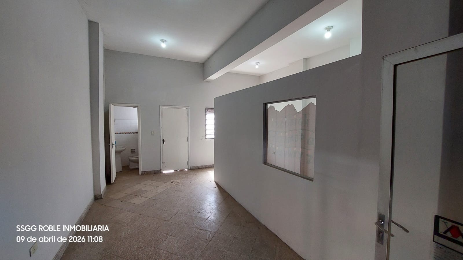 SALÓN COMERCIAL EN ALQUILER - ZONA PLAZA ITALIA — foto 3