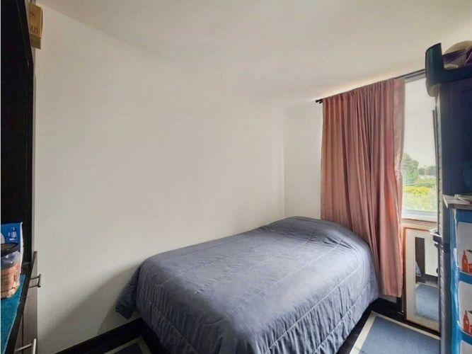 Apartamento de 3 alcobas en venta en Conjunto Residencial Zaragoza Ii, Madrid, 42 m² · foto 8 de 16