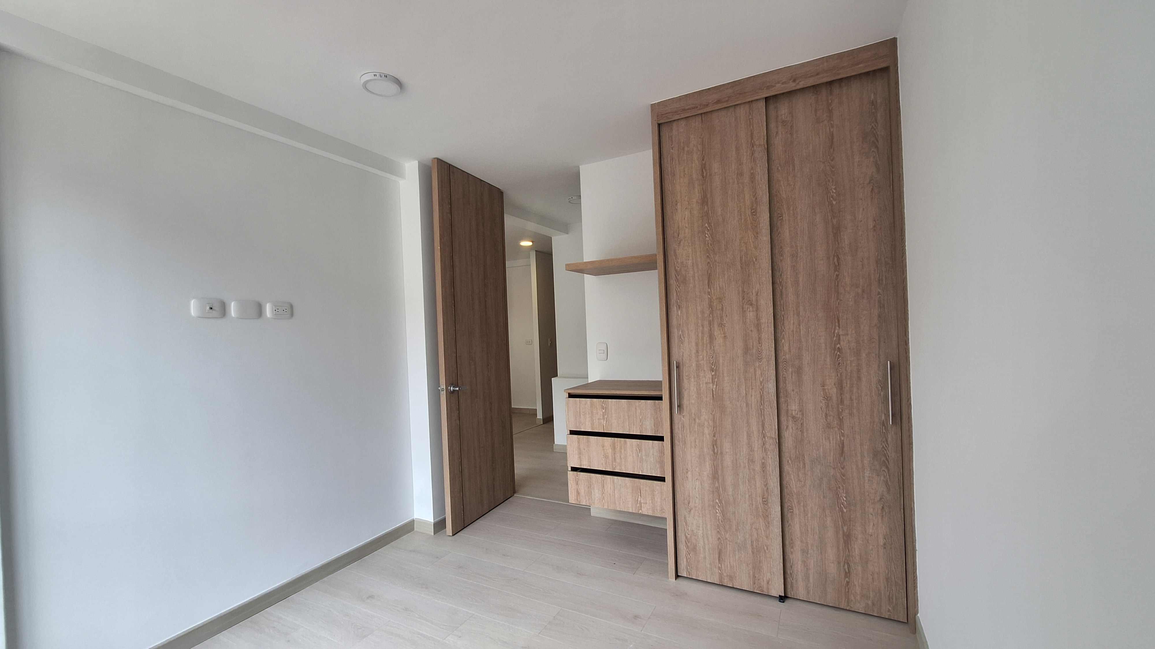 Apartamento en venta en Lagos De Torca, Bogotá · foto 4 de 13