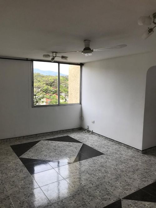 Apartamento en venta en Ciudad Los Alamos, Cali · foto 6 de 16