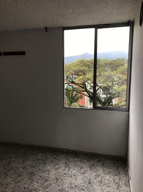 Apartamento en venta en Ciudad Los Alamos, Cali · foto 4 de 16