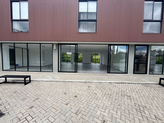 Local en arriendo en La Ceja, 130 m² · foto 2 de 8
