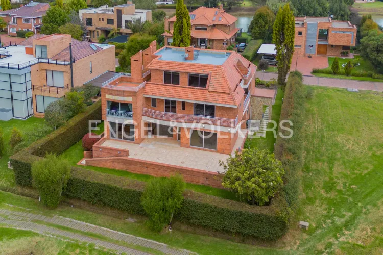 Casa de 5 alcobas en venta en Aposentos, Sopó, 720 m² · foto 20 de 20