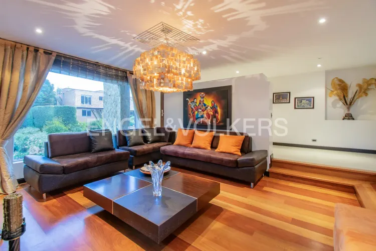 Casa de 5 alcobas en venta en Aposentos, Sopó, 720 m² · foto 2 de 20