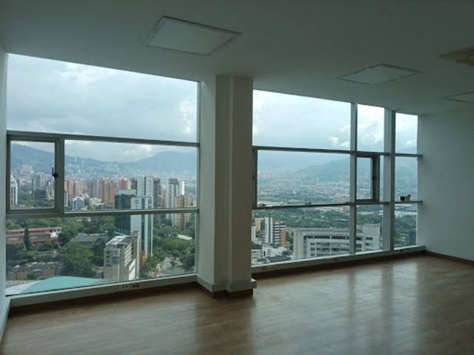 Oficina en arriendo en Los Balsos, Medellín, 50 m² · foto 6 de 9