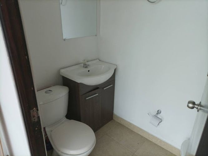 Oficina en arriendo en Los Balsos, Medellín, 50 m² · foto 7 de 9