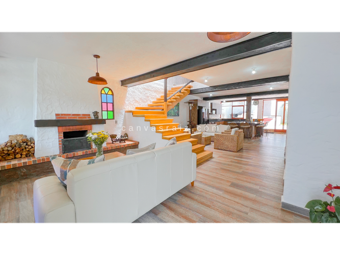 Casa de 6 alcobas en venta en El Porvenir, La Ceja, 330 m² · foto 2 de 18