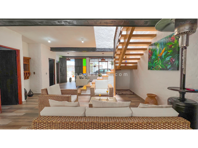Casa de 6 alcobas en venta en El Porvenir, La Ceja, 330 m² · foto 3 de 18