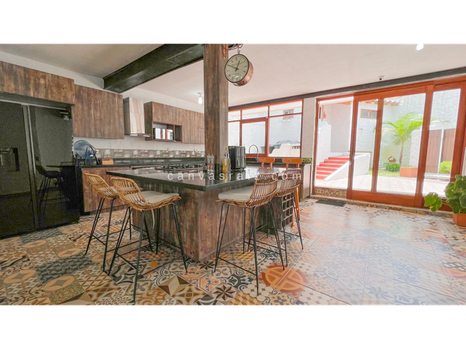 Casa de 6 alcobas en venta en El Porvenir, La Ceja, 330 m² · foto 5 de 18