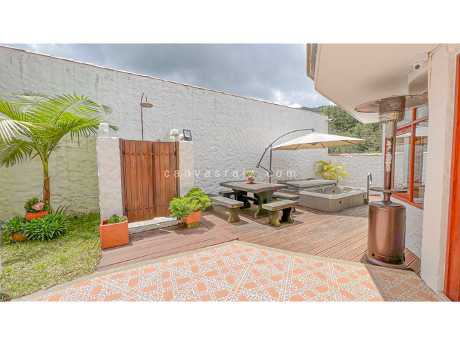 Casa de 6 alcobas en venta en El Porvenir, La Ceja, 330 m² · foto 7 de 18